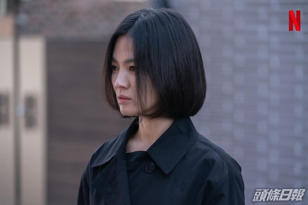 《黑暗榮耀》重新上傳劇照及海報。